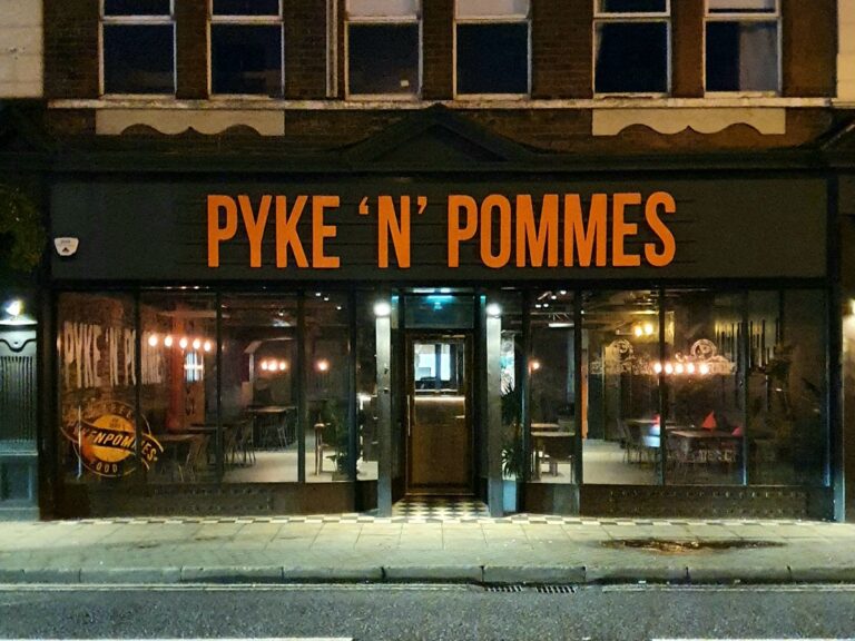 Pyke 'n' Pommes Restaurant